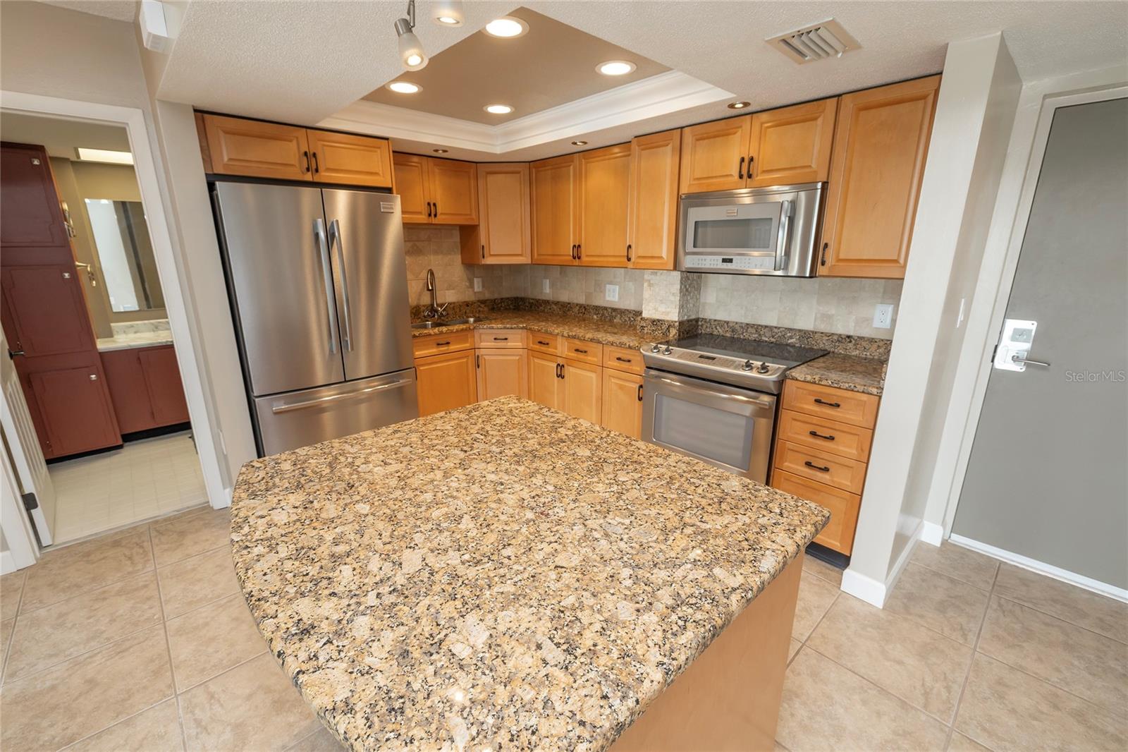Image 5 of 41 For 4900 Brittany Drive S 613
