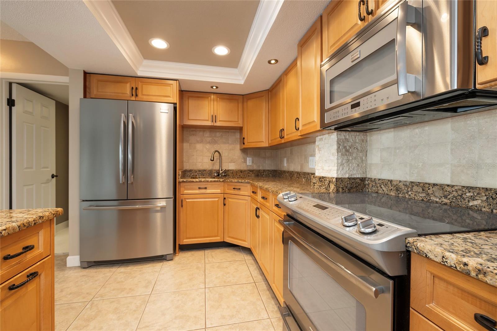 Image 6 of 41 For 4900 Brittany Drive S 613