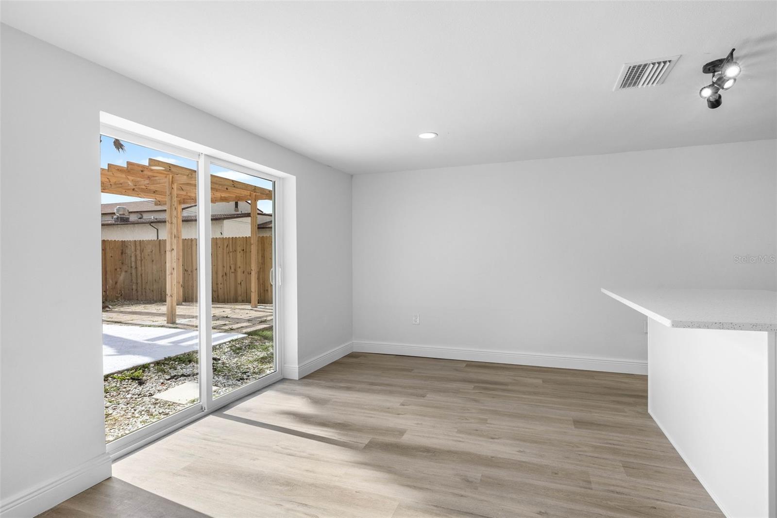 Image 13 of 49 For 9831 Scenic Drive