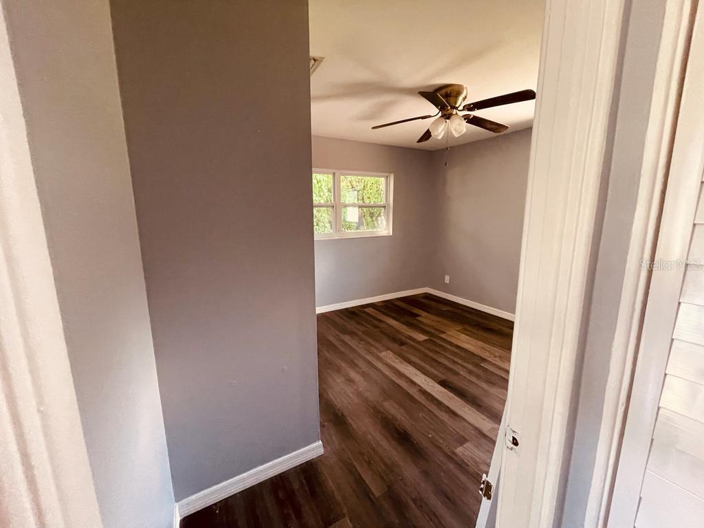 Image 4 of 6 For 517 73rd Avenue N 525