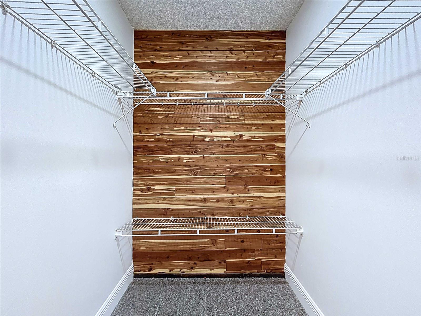 Listing photo id 22 for 6602 Winding Brook Drive
