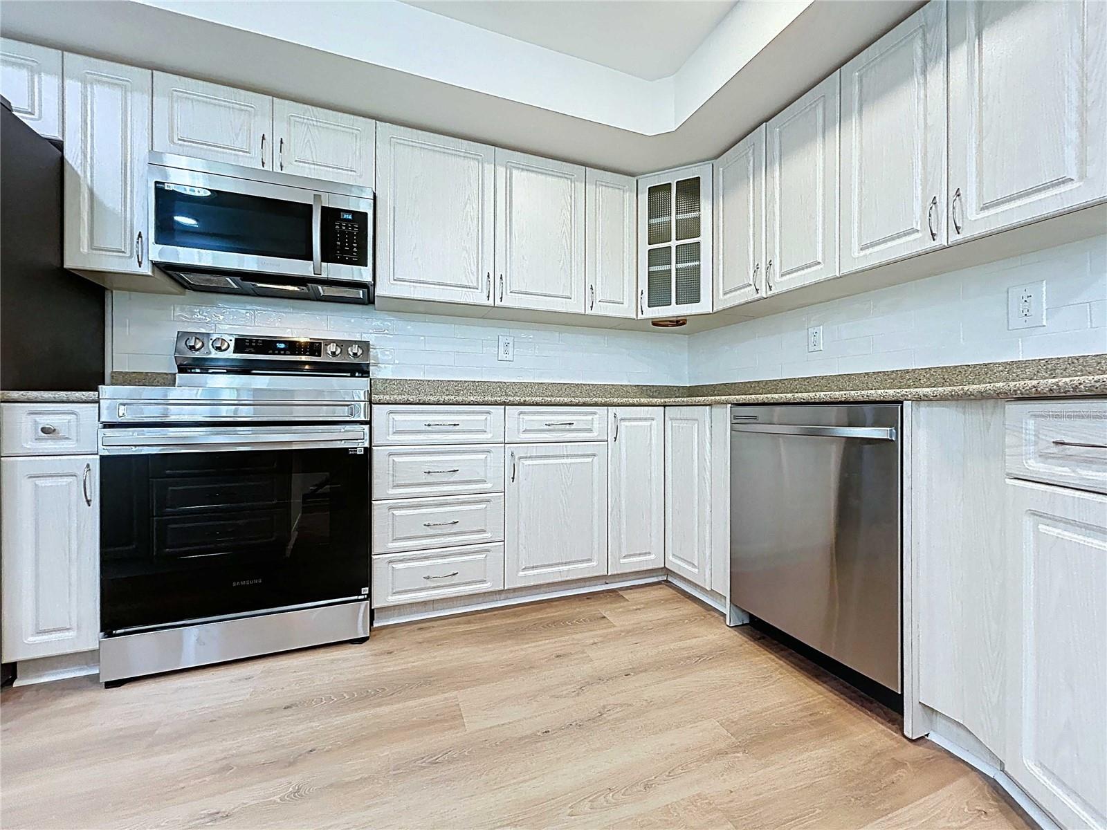 Listing photo id 31 for 6602 Winding Brook Drive