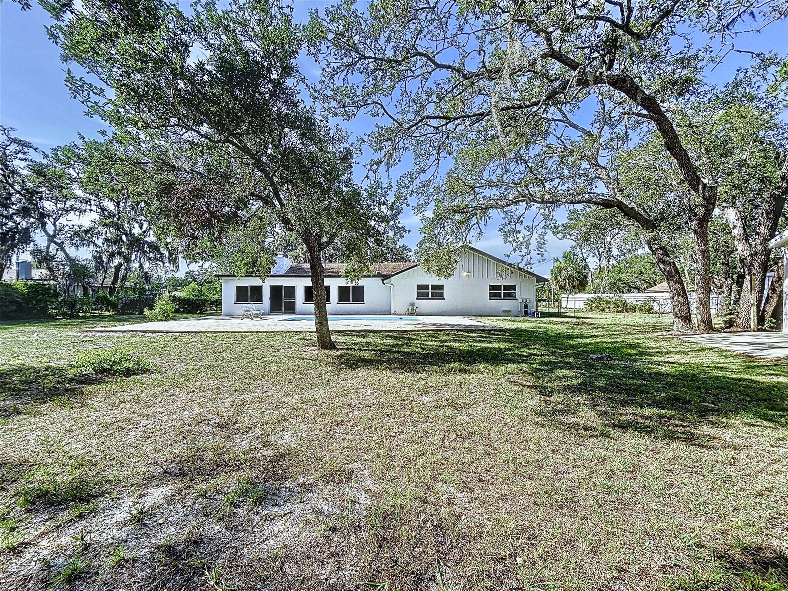Listing photo id 35 for 6602 Winding Brook Drive