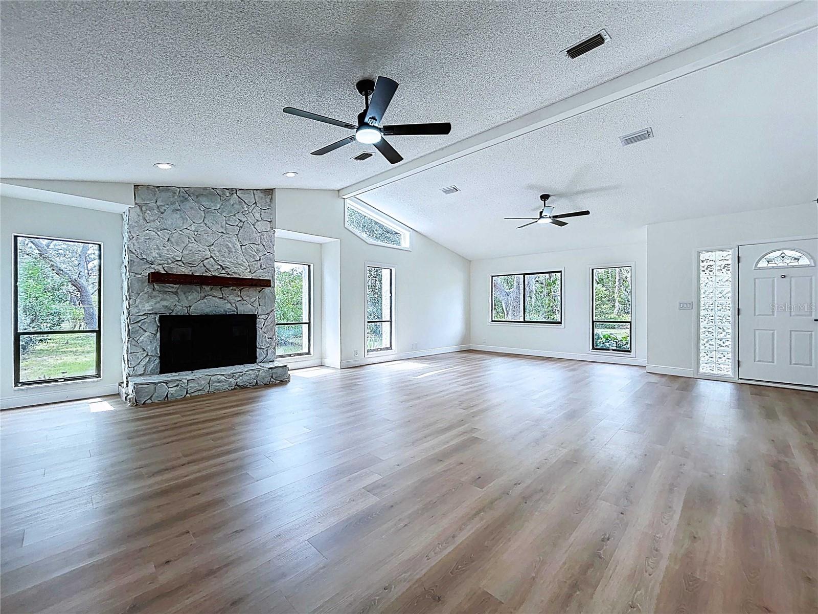 Listing photo id 38 for 6602 Winding Brook Drive