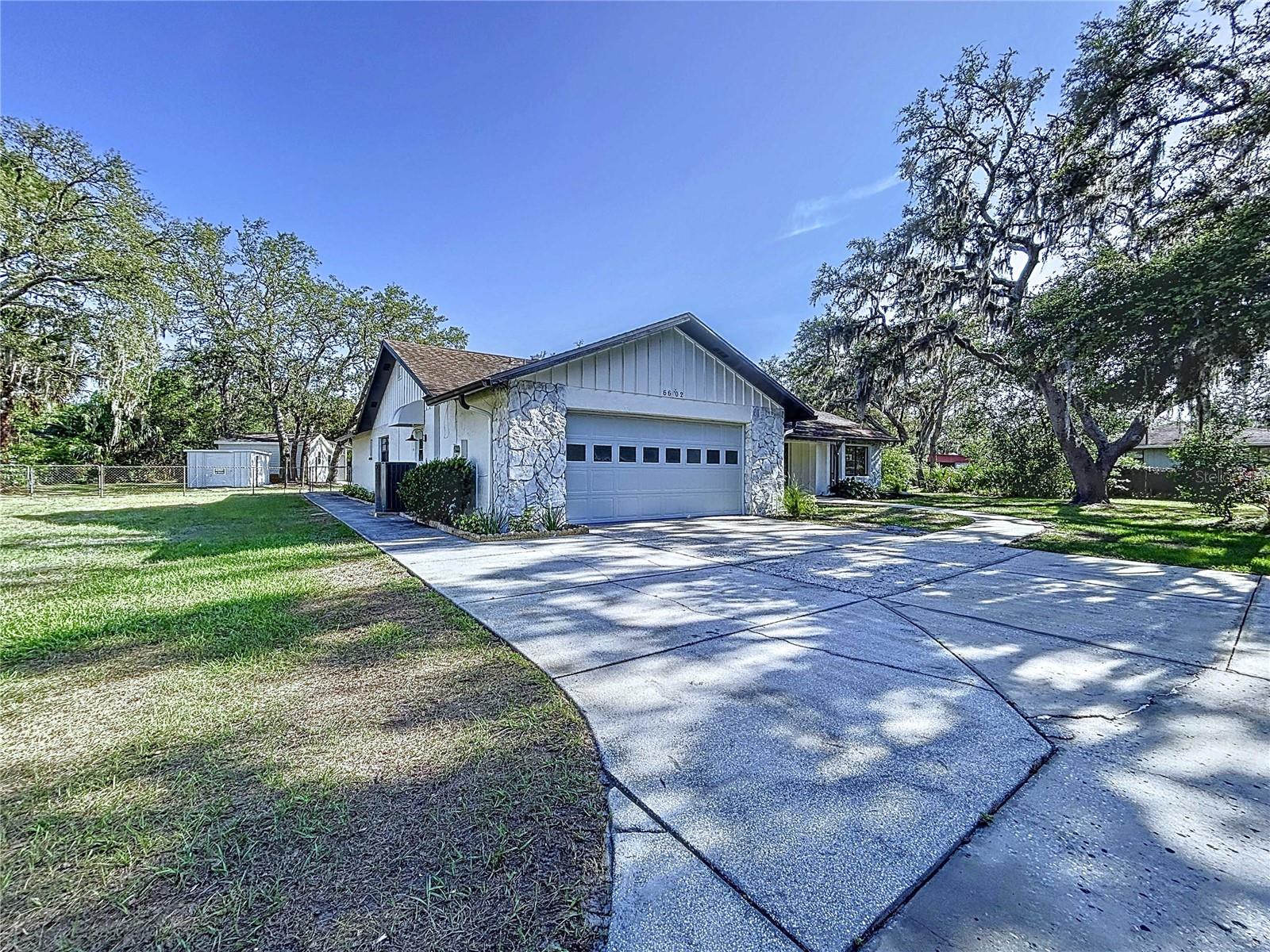Listing photo id 44 for 6602 Winding Brook Drive