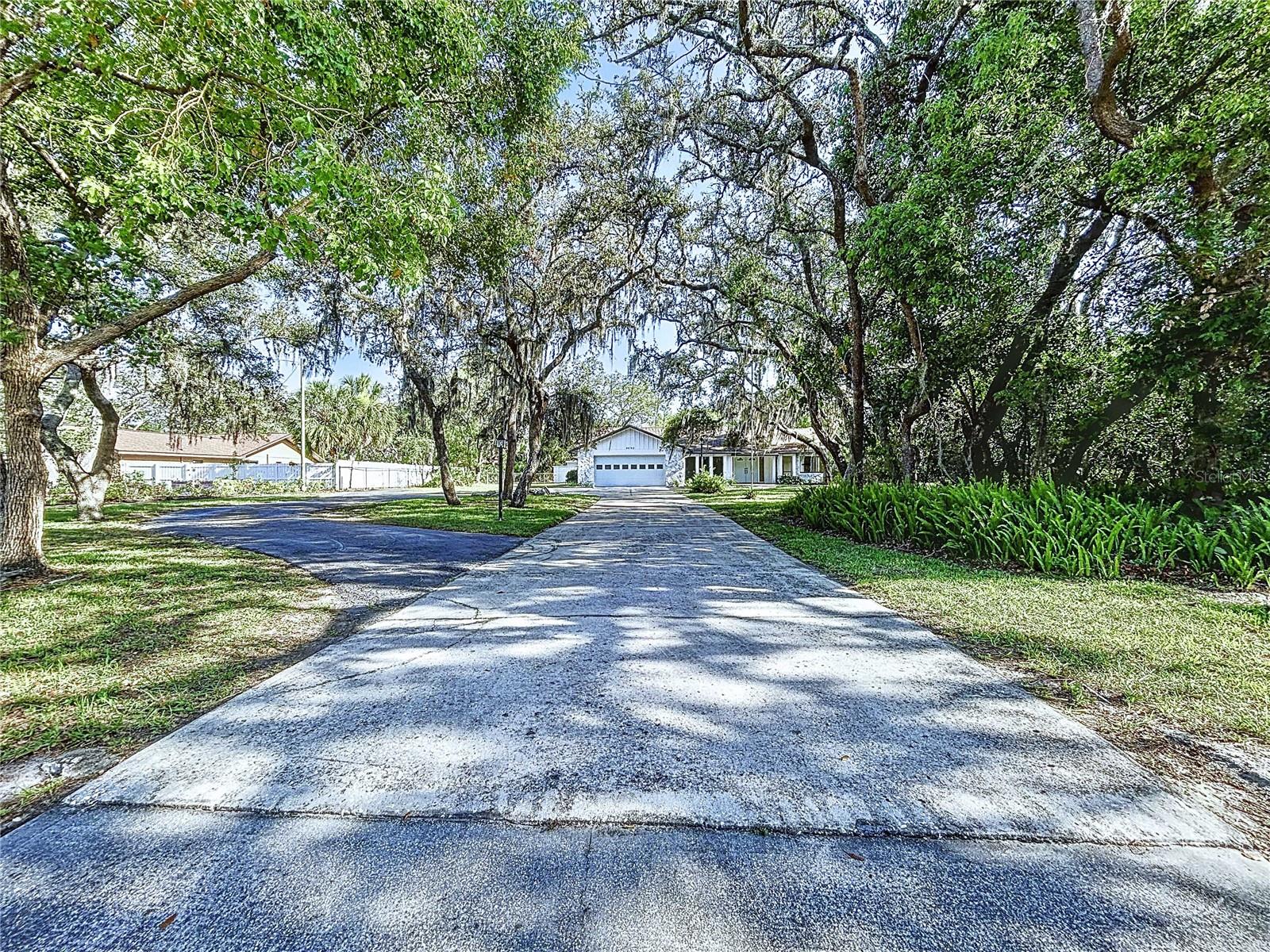Listing photo id 46 for 6602 Winding Brook Drive