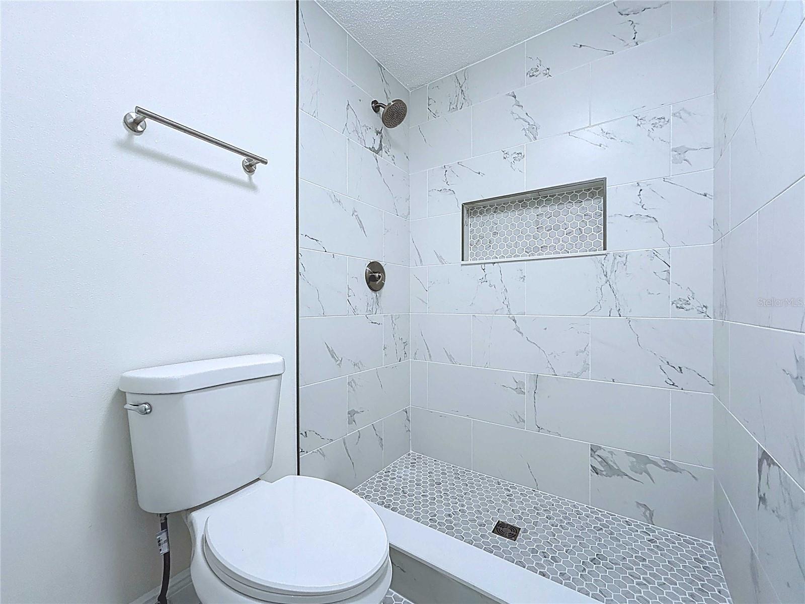 Listing photo id 68 for 6602 Winding Brook Drive