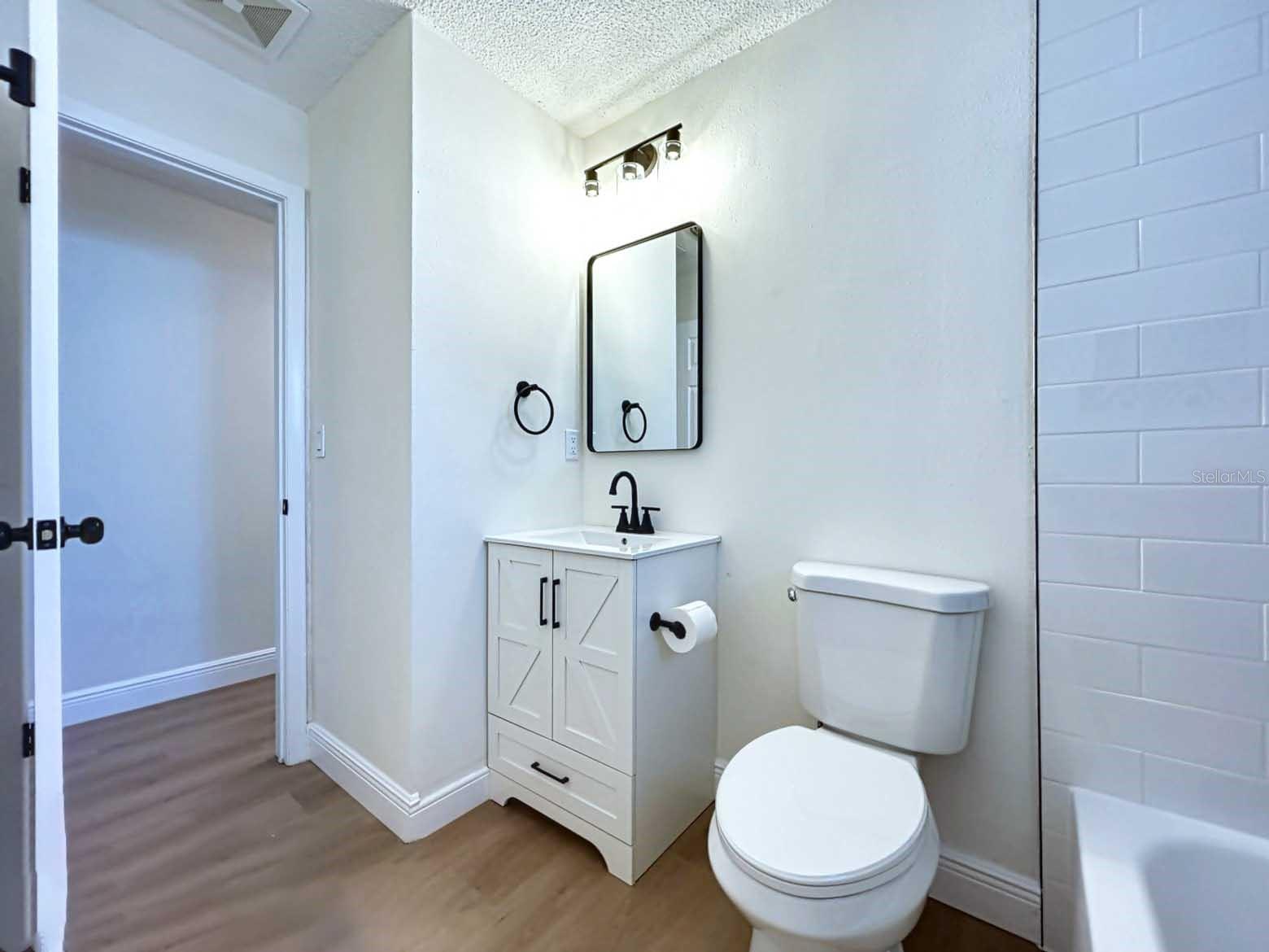 Listing photo id 80 for 6602 Winding Brook Drive