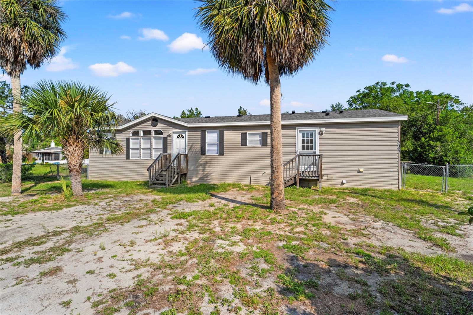 Image 2 of 30 For 7187 Montier Street