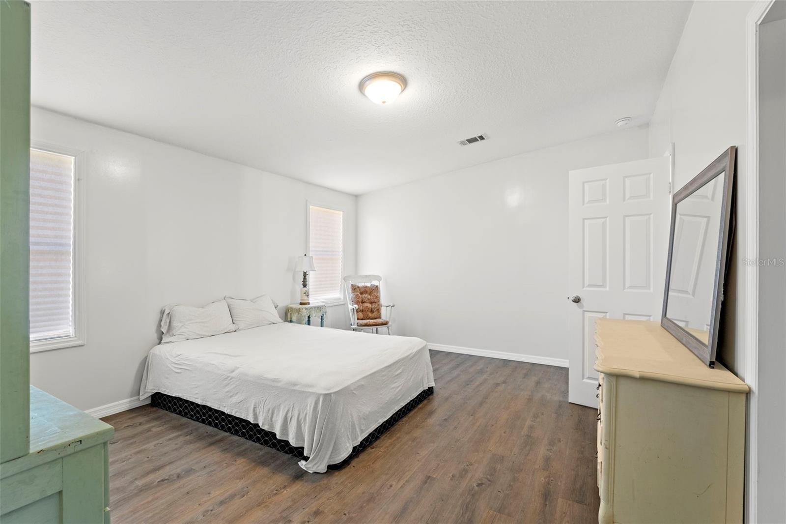 Image 21 of 30 For 7187 Montier Street