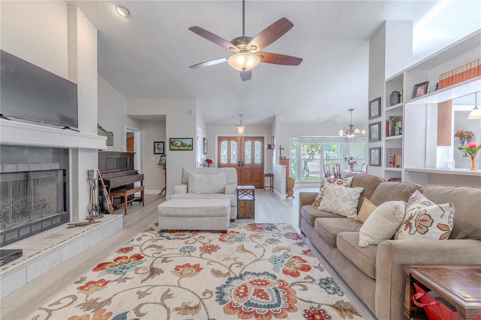 Listing photo id 8 for 465 Holly Hill Road