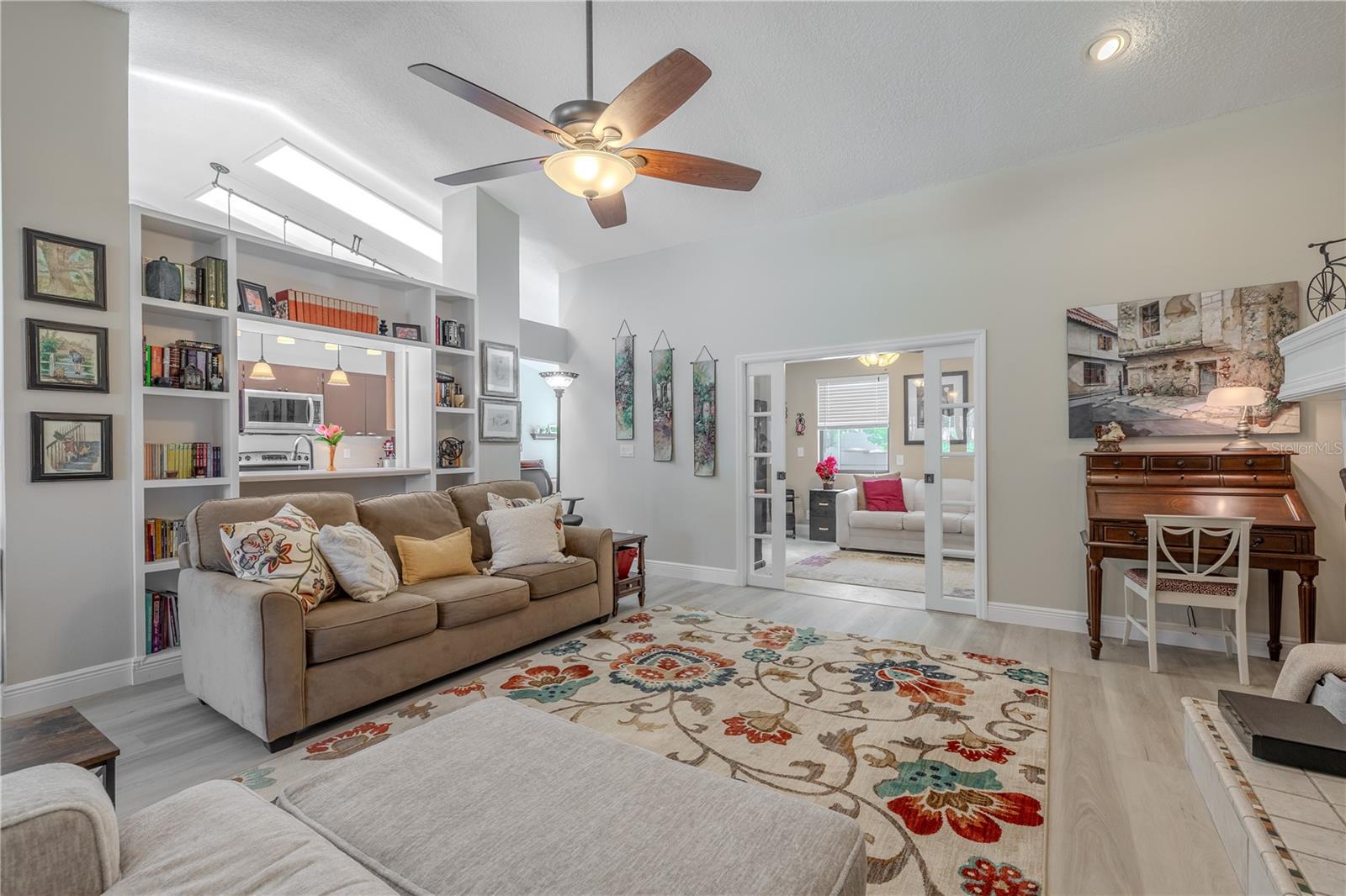 Listing photo id 9 for 465 Holly Hill Road