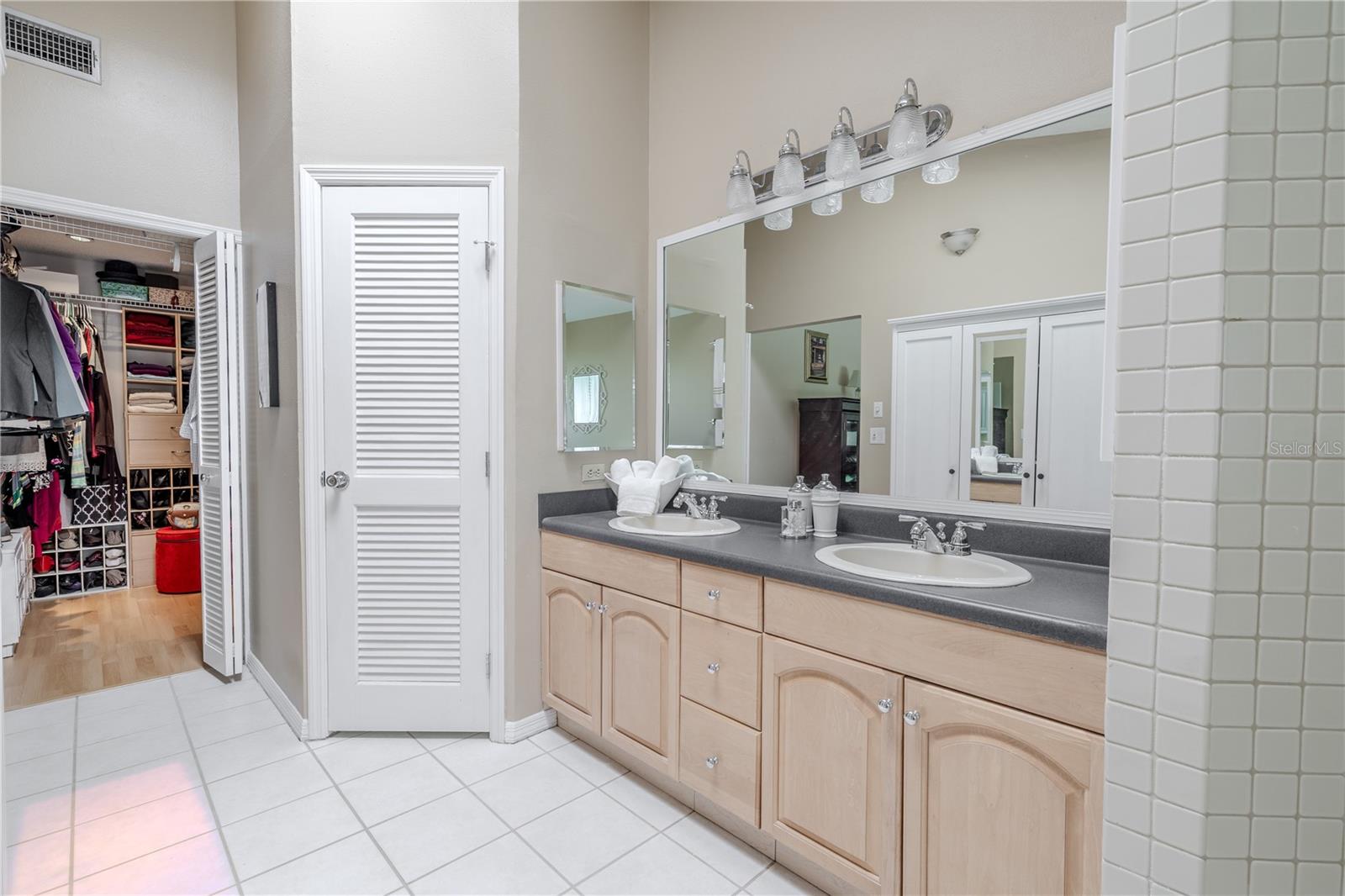 Listing photo id 31 for 465 Holly Hill Road