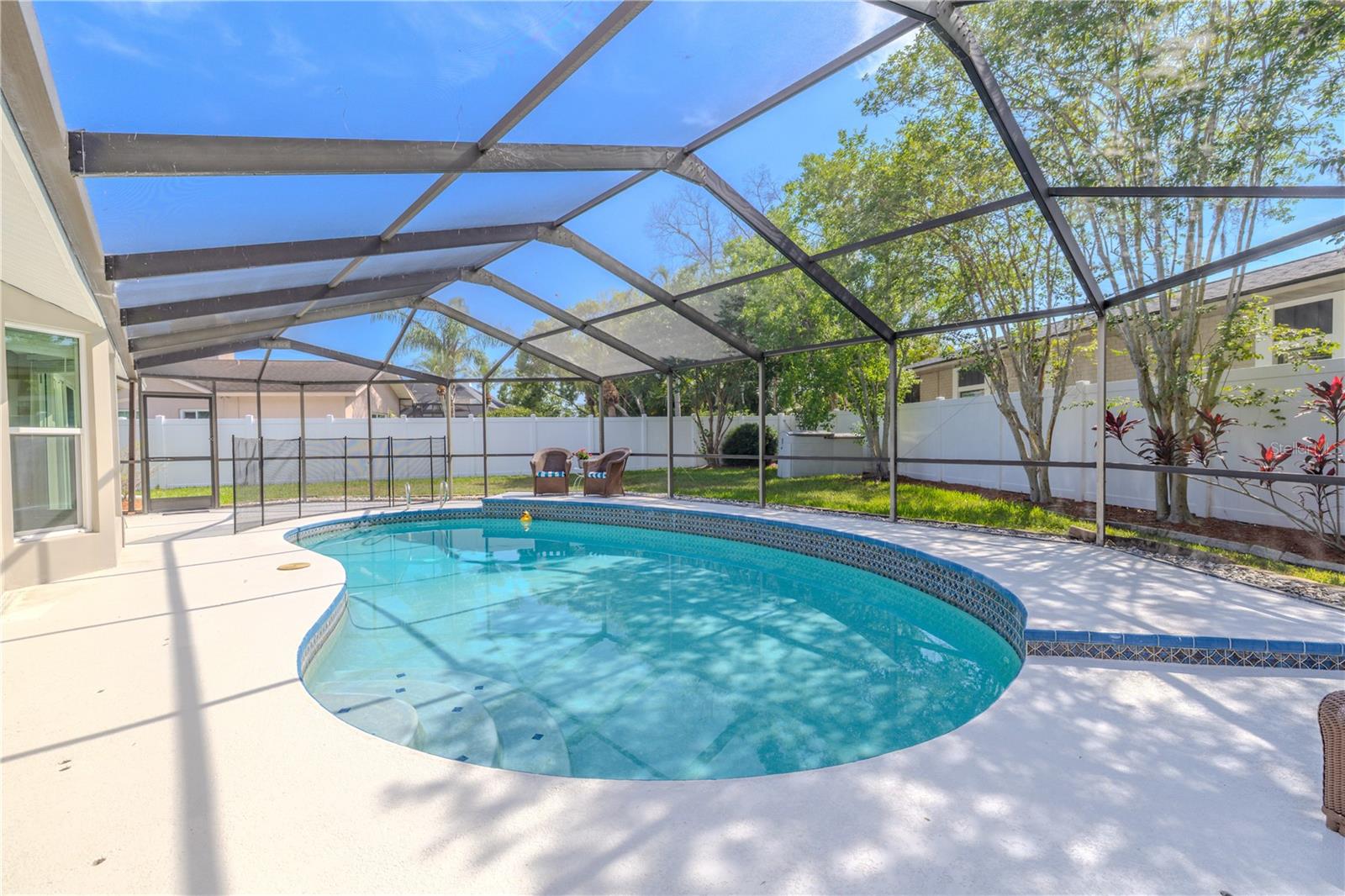 Listing photo id 2 for 465 Holly Hill Road
