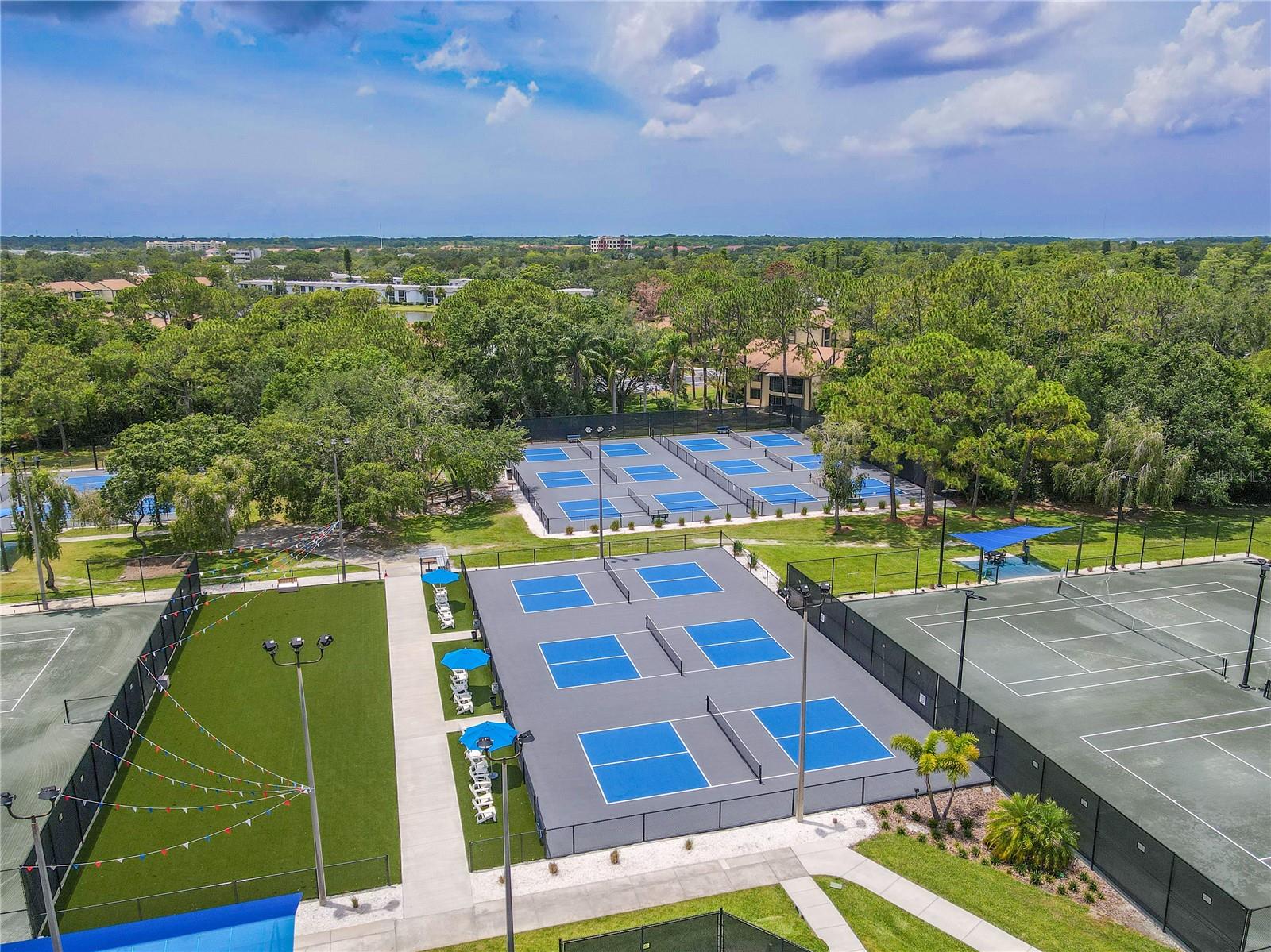 Listing photo id 57 for 465 Holly Hill Road