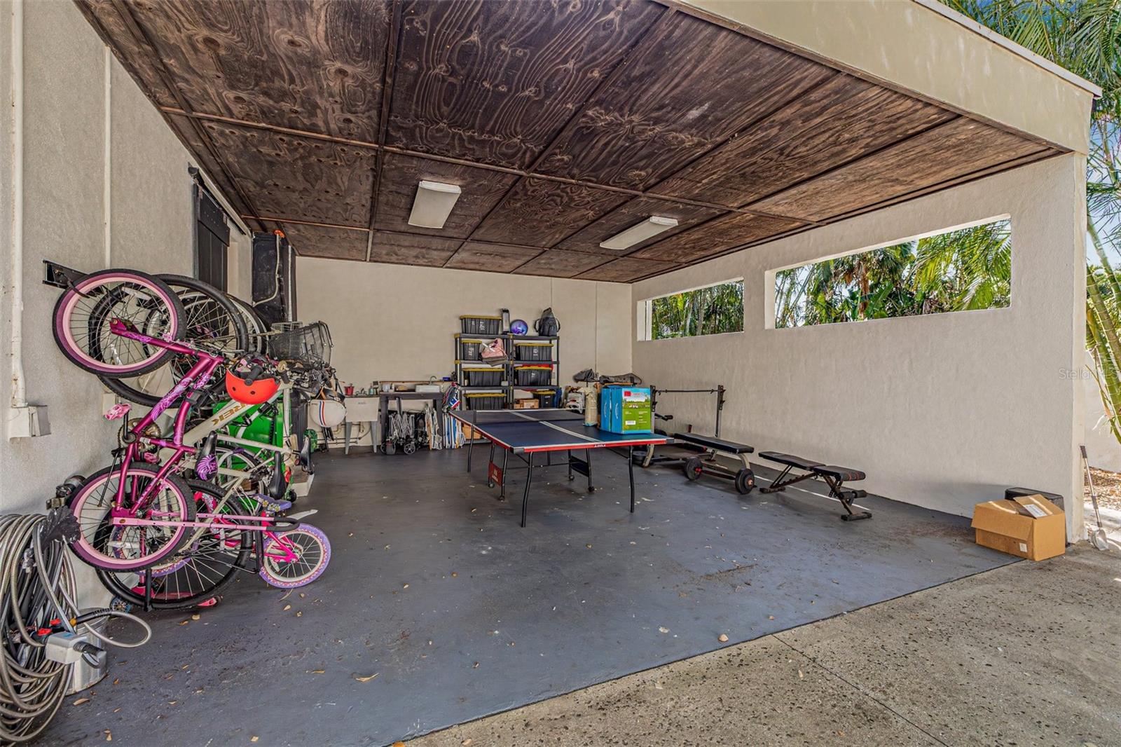Image 87 of 99 For 122 Miramar Boulevard Ne