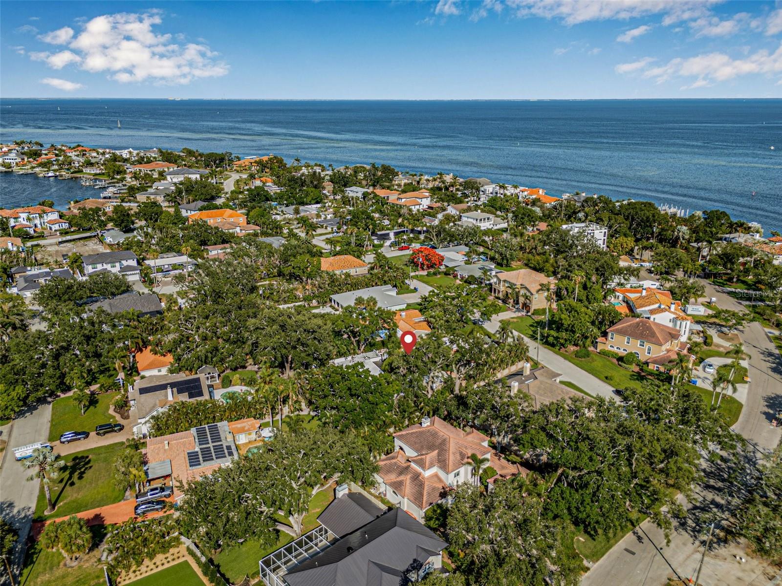 Image 94 of 99 For 122 Miramar Boulevard Ne