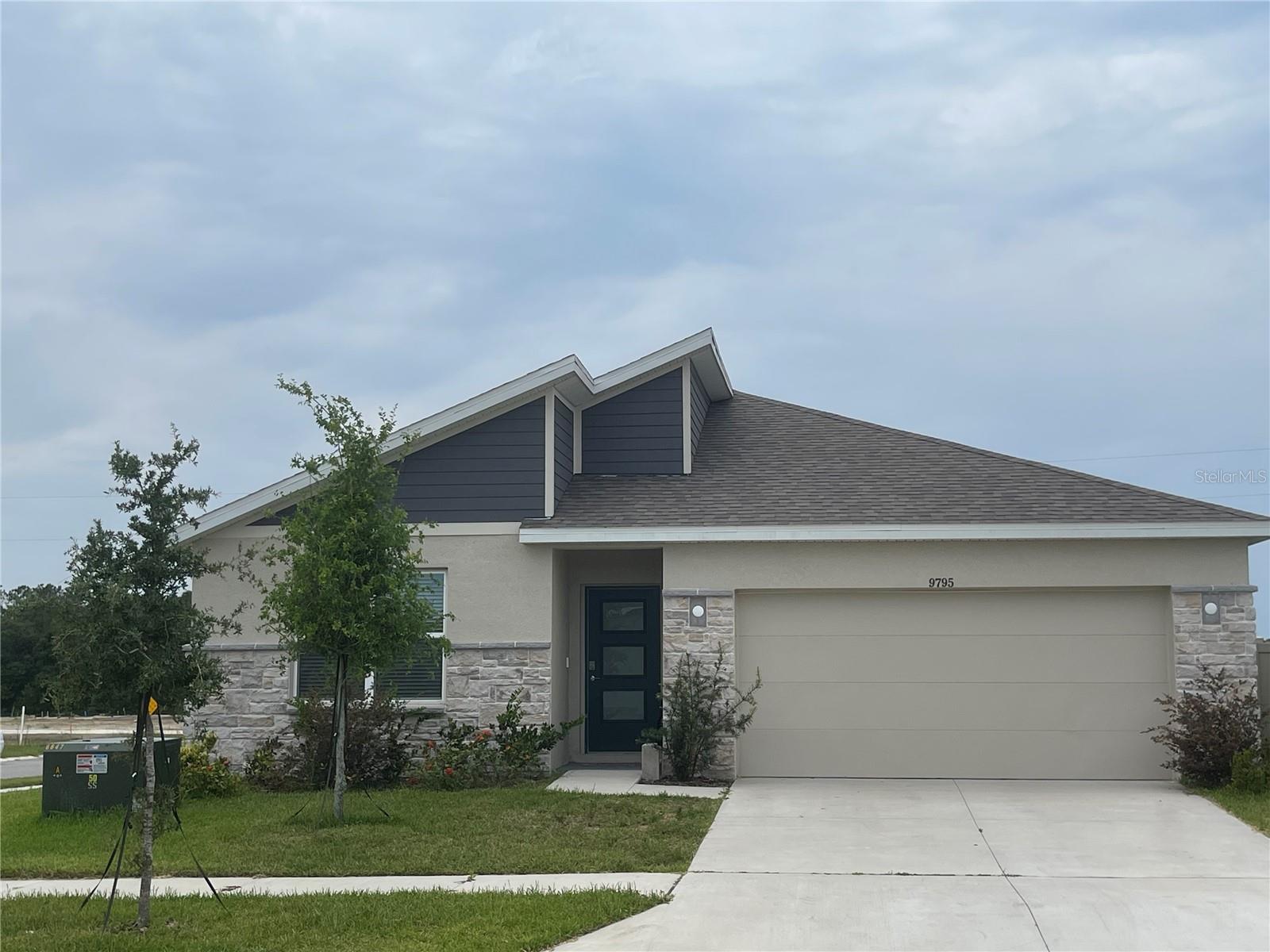 Details for 9795 Crescent Ray Drive, WESLEY CHAPEL, FL 33545