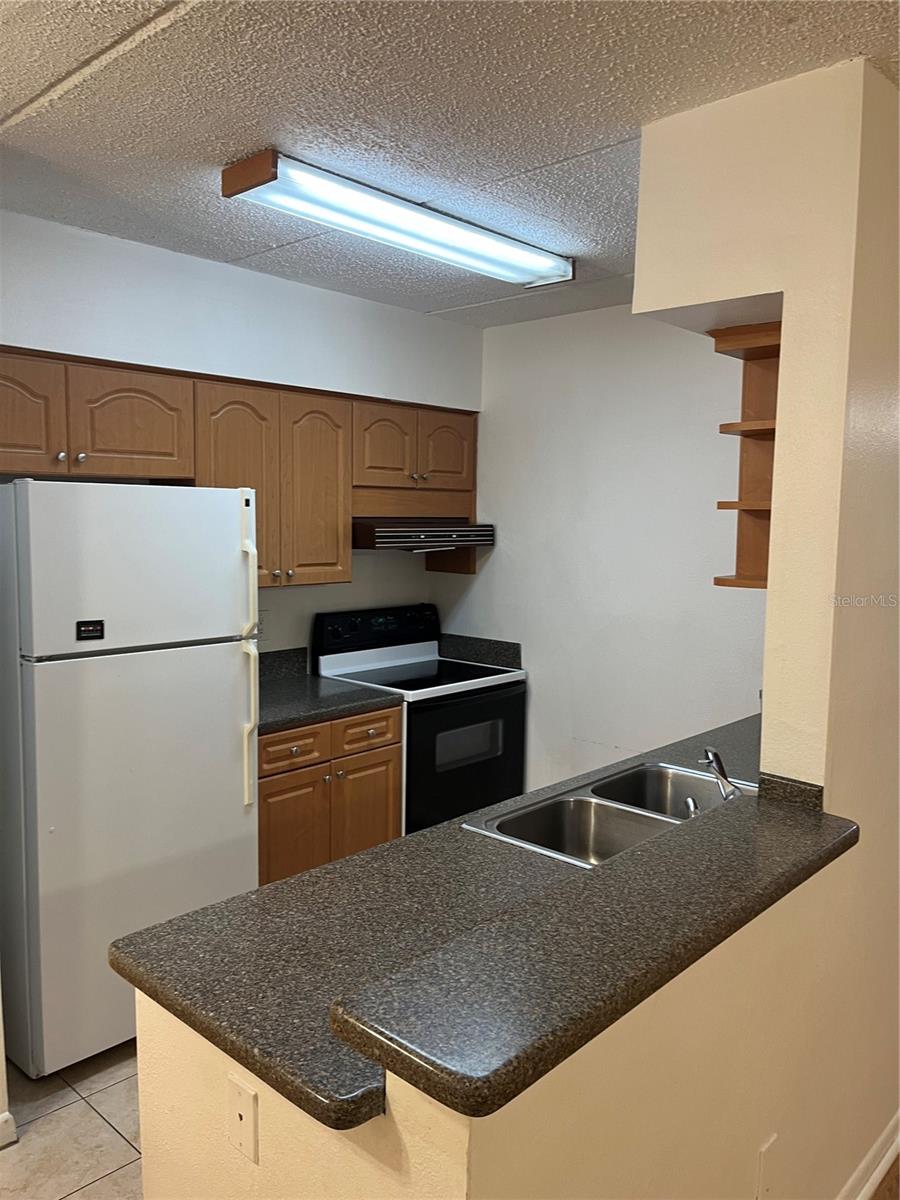 Image 8 of 24 For 4708 Michael Court 104