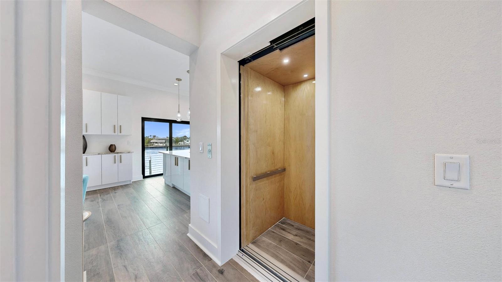 Image 3 of 23 For 771 Gran Kaymen Way