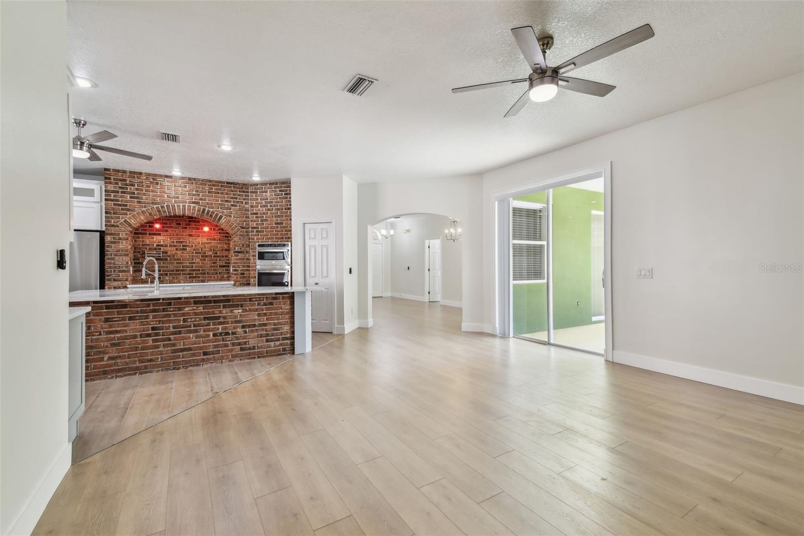 Image 17 of 82 For 9709 Bay Colony Drive