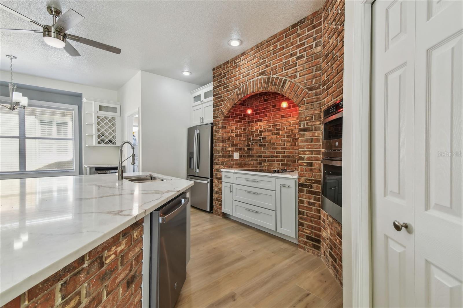 Image 19 of 82 For 9709 Bay Colony Drive