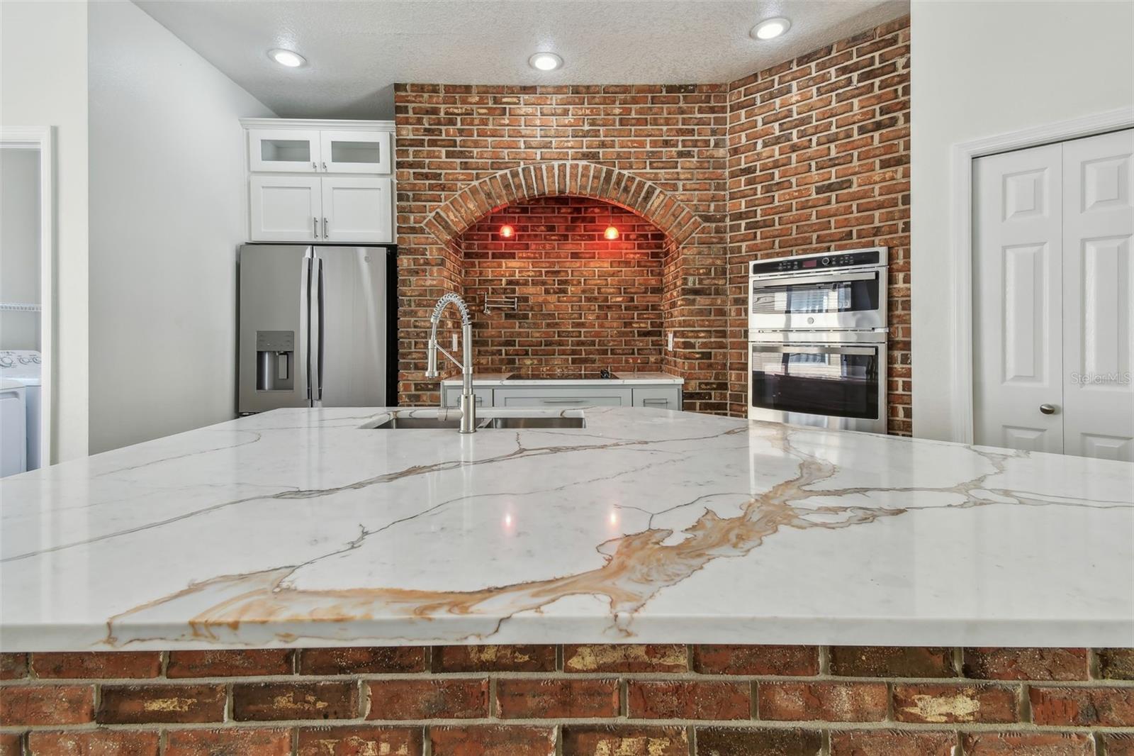 Image 21 of 82 For 9709 Bay Colony Drive