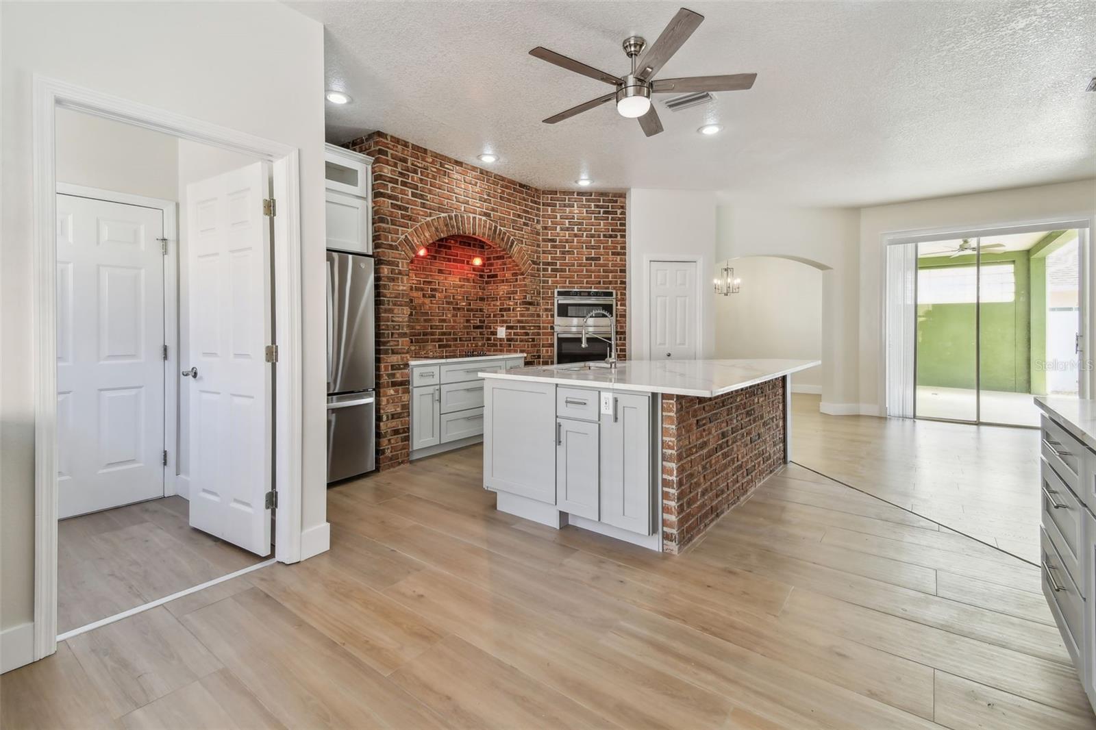 Image 30 of 82 For 9709 Bay Colony Drive