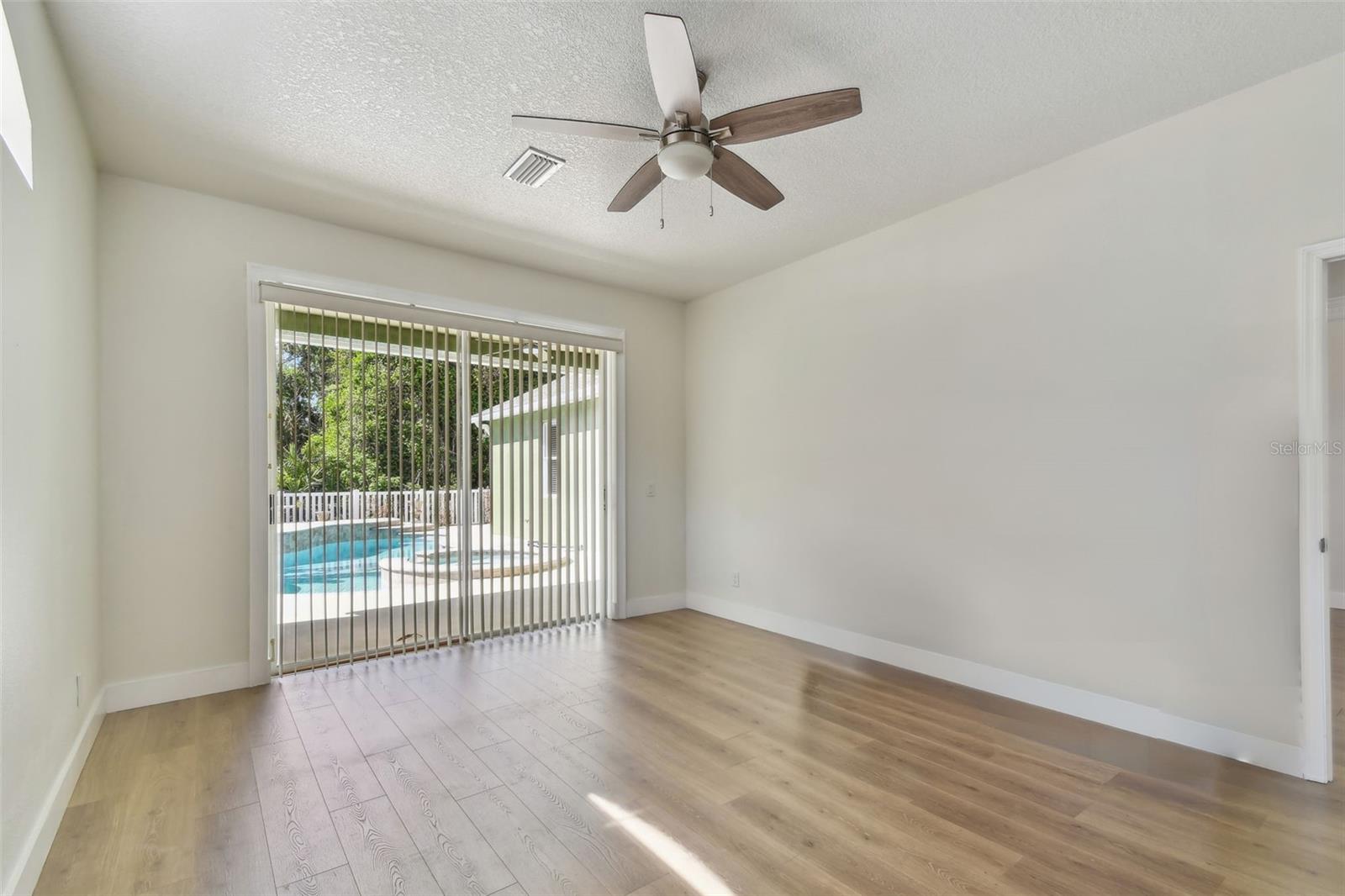 Image 31 of 82 For 9709 Bay Colony Drive