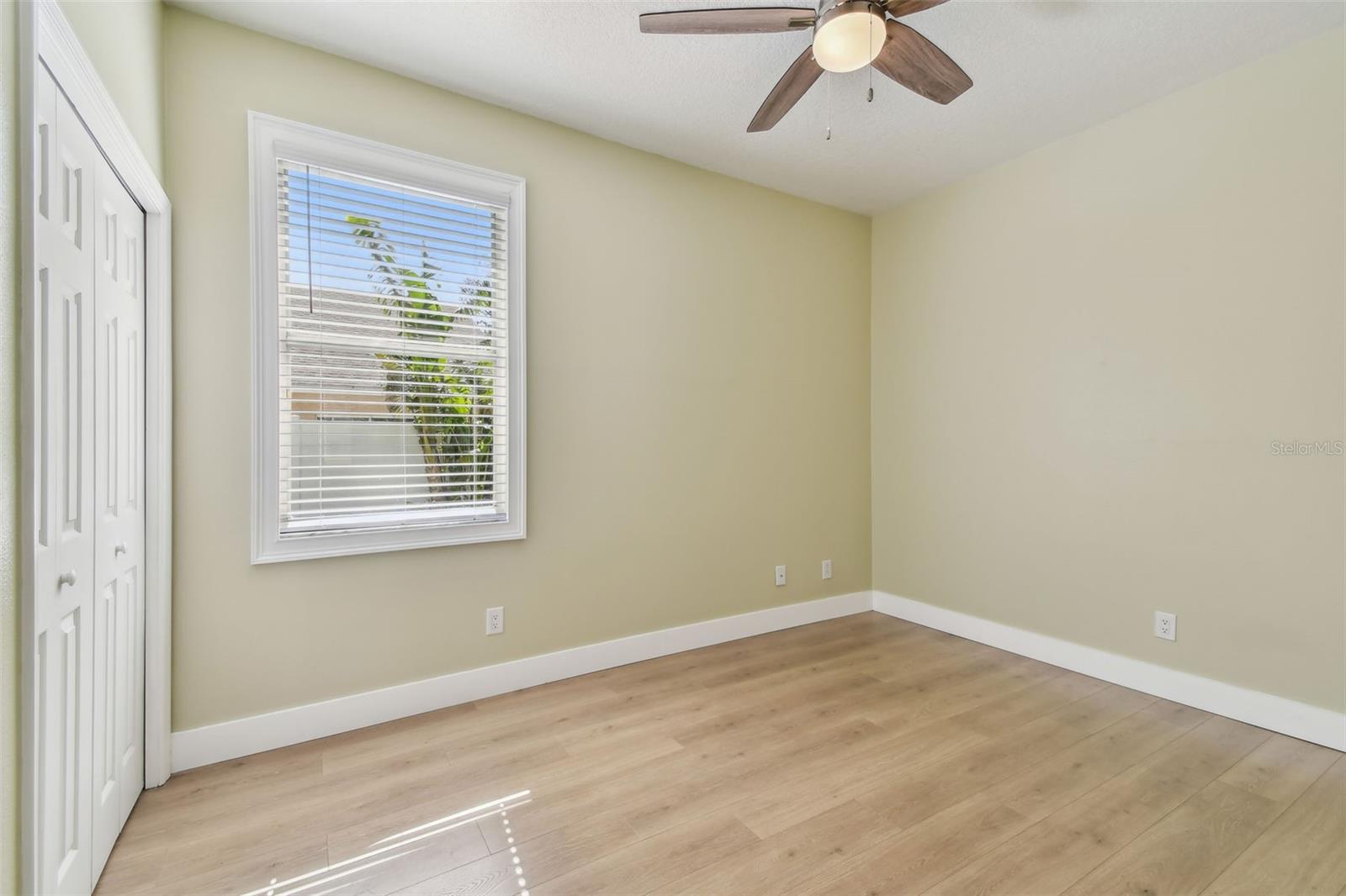 Image 43 of 82 For 9709 Bay Colony Drive