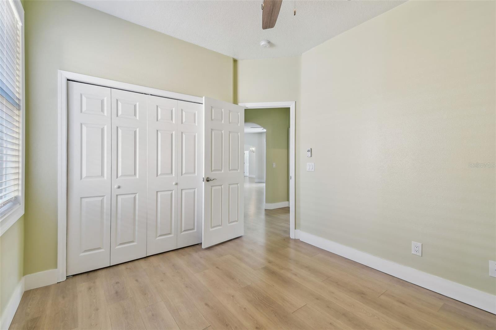 Image 49 of 82 For 9709 Bay Colony Drive