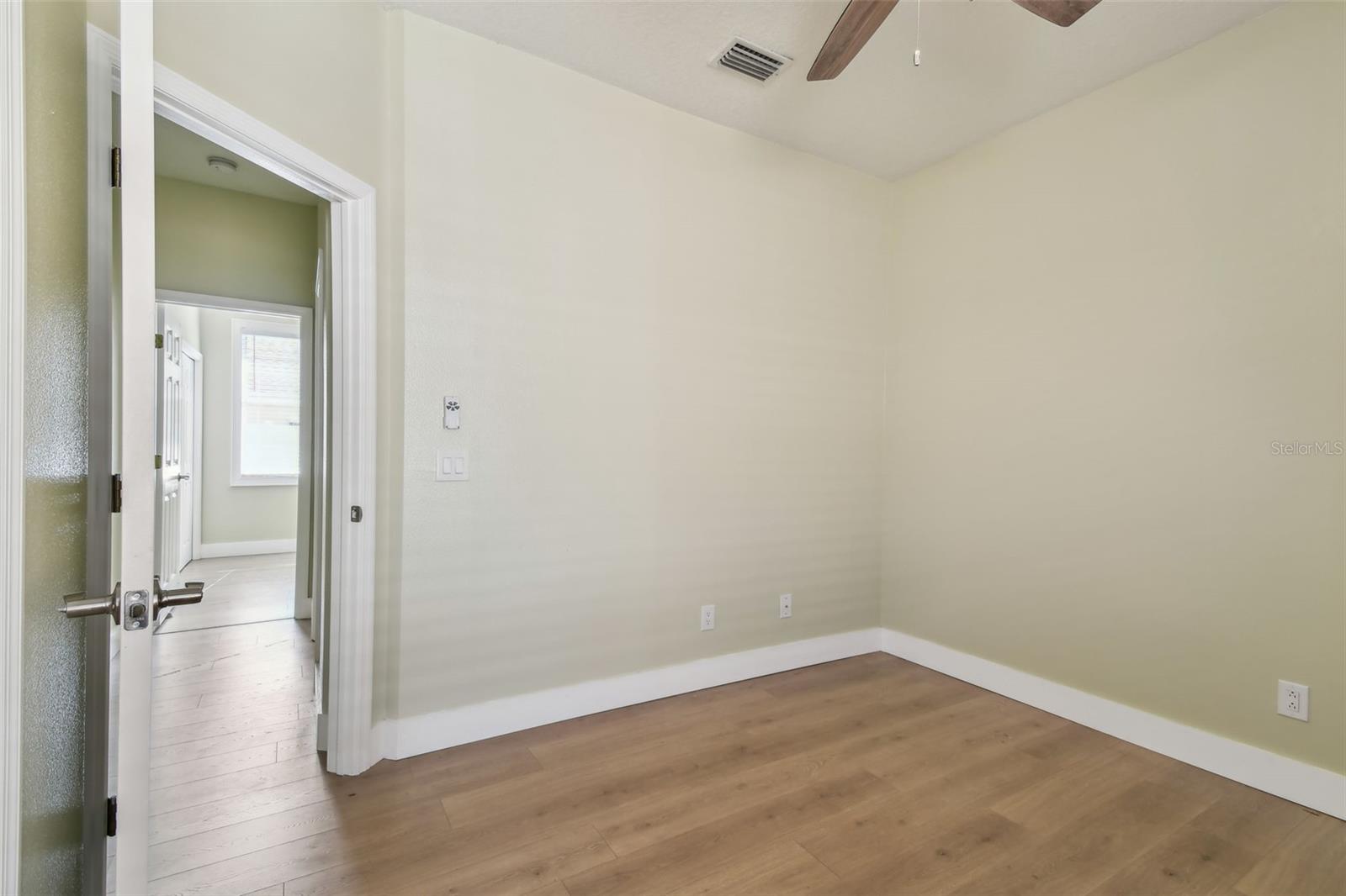 Image 50 of 82 For 9709 Bay Colony Drive