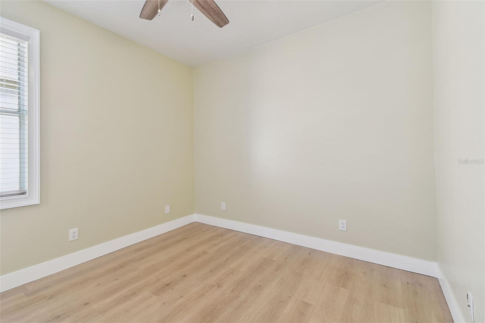 Image 51 of 82 For 9709 Bay Colony Drive