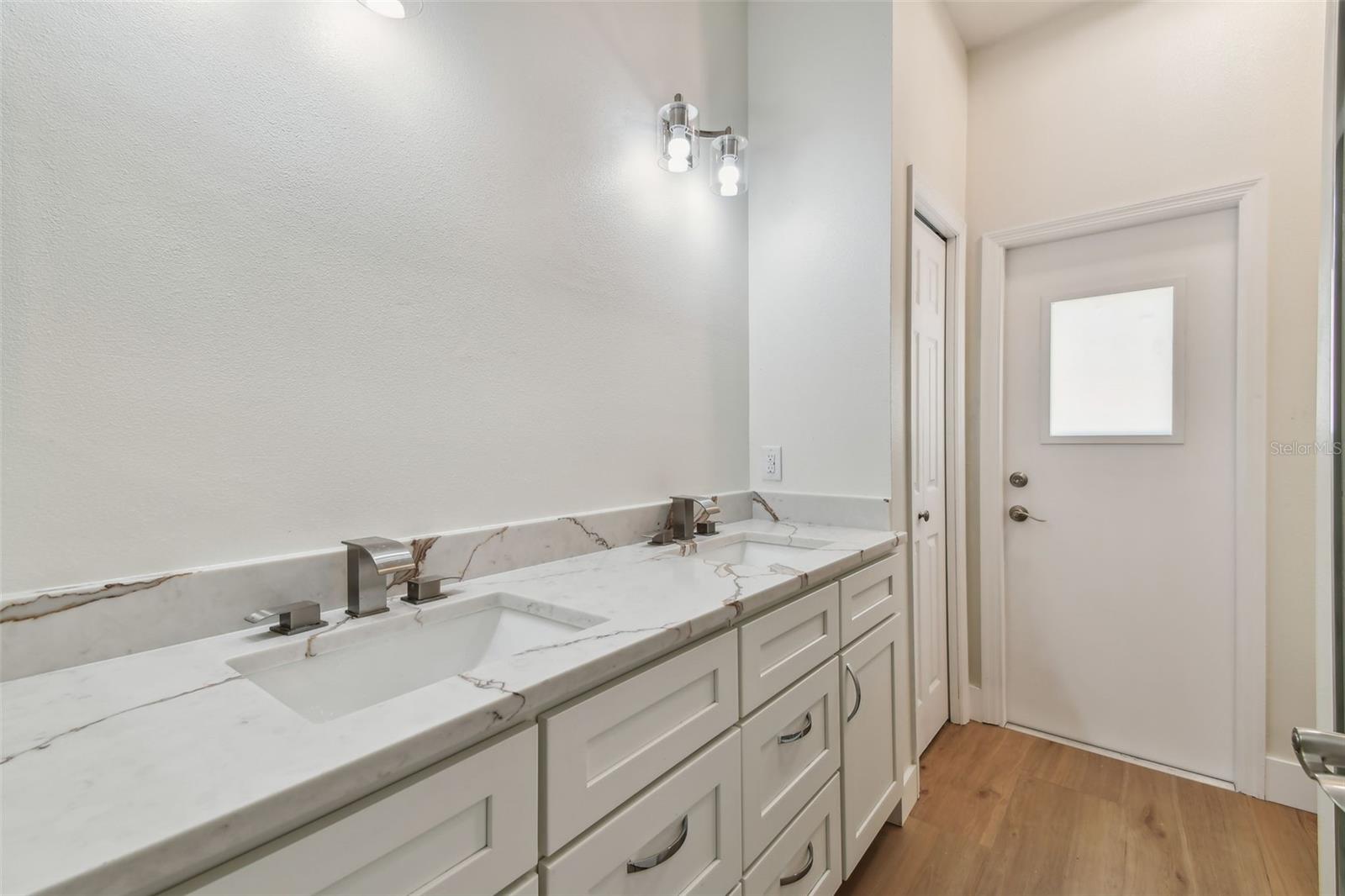 Image 55 of 82 For 9709 Bay Colony Drive