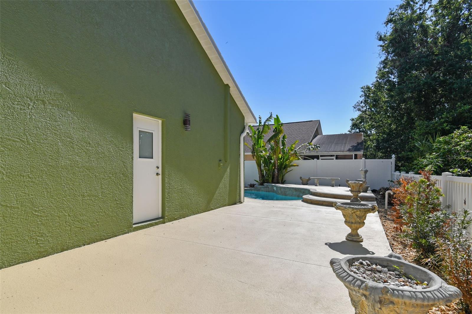 Image 71 of 82 For 9709 Bay Colony Drive