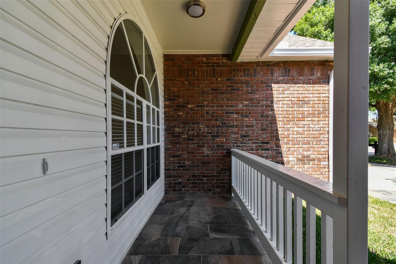 Image 9 of 82 For 9709 Bay Colony Drive
