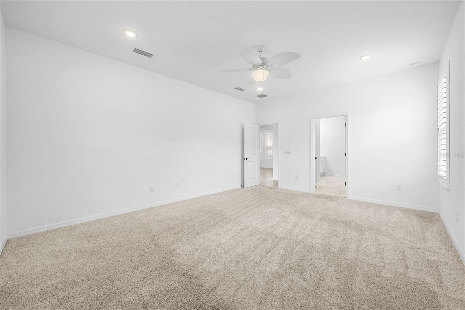 Image 38 of 60 For 19819 Tattnall Way