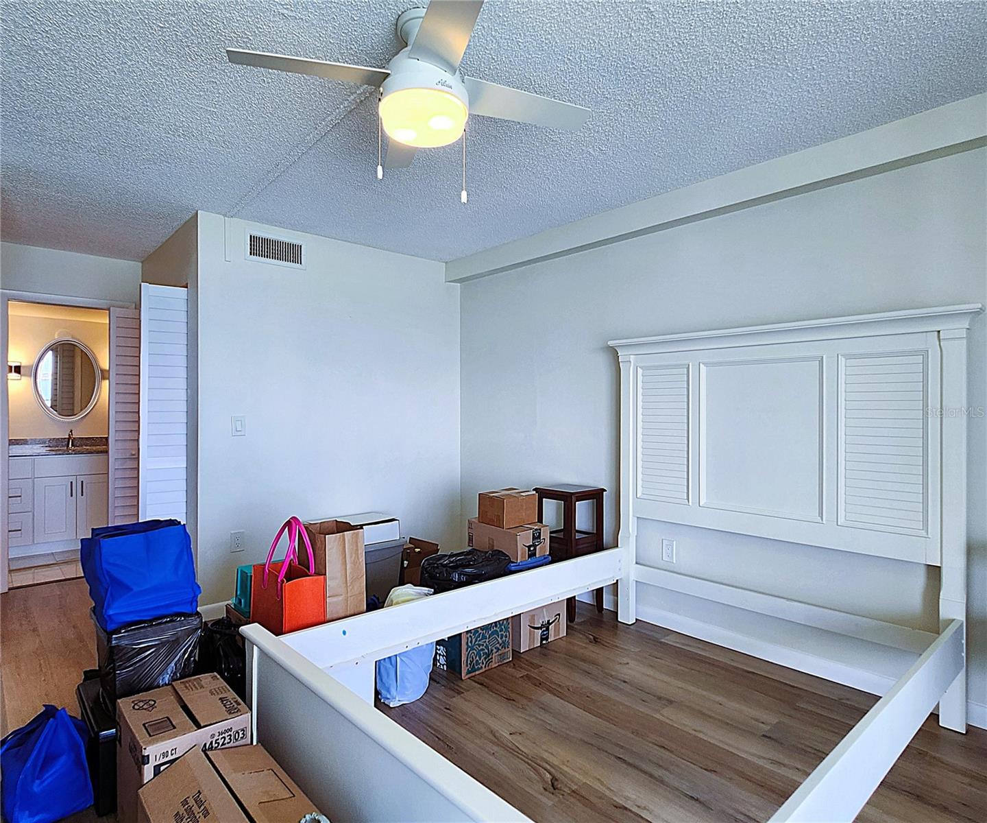 Image 36 of 69 For 6060 Shore Boulevard S 903