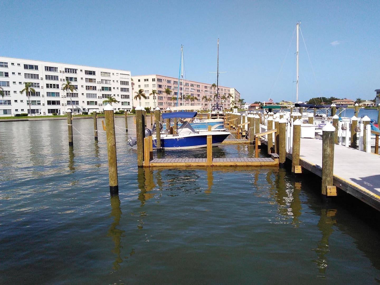 Image 5 of 69 For 6060 Shore Boulevard S 903