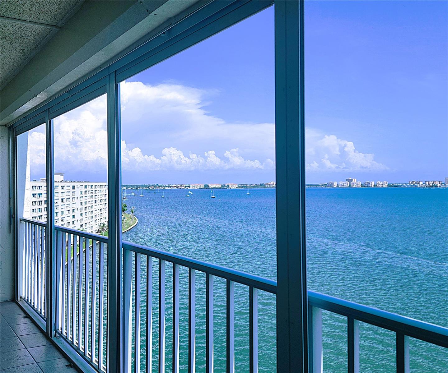 Image 8 of 69 For 6060 Shore Boulevard S 903