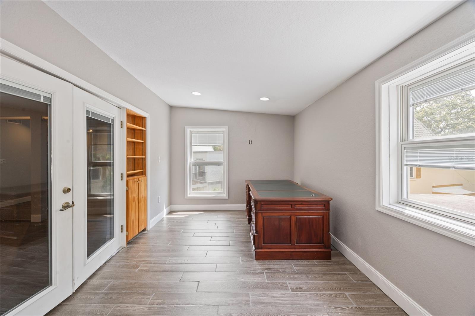 Image 14 of 29 For 4463 Vieux Carre Circle