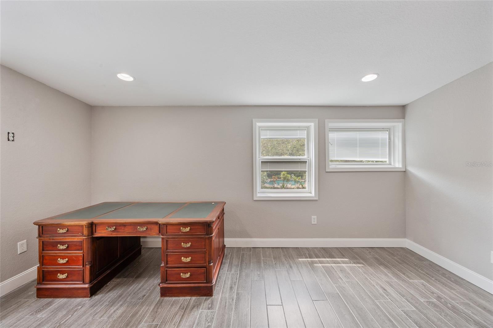 Image 15 of 29 For 4463 Vieux Carre Circle