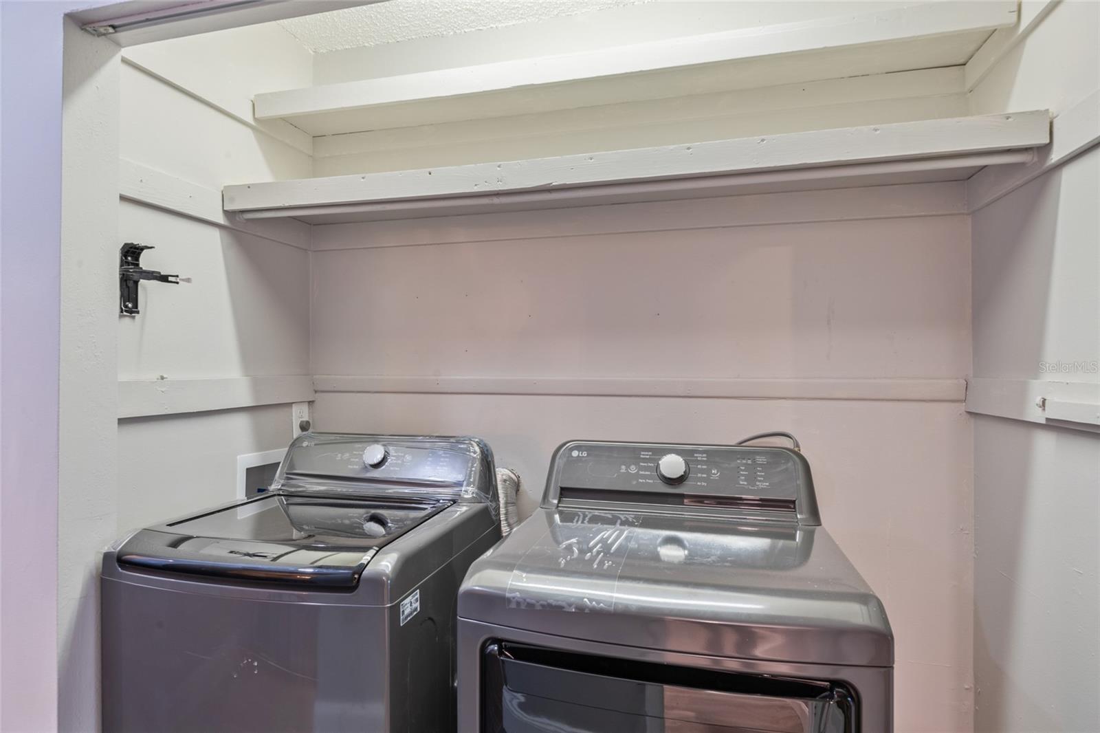 Image 18 of 29 For 4463 Vieux Carre Circle