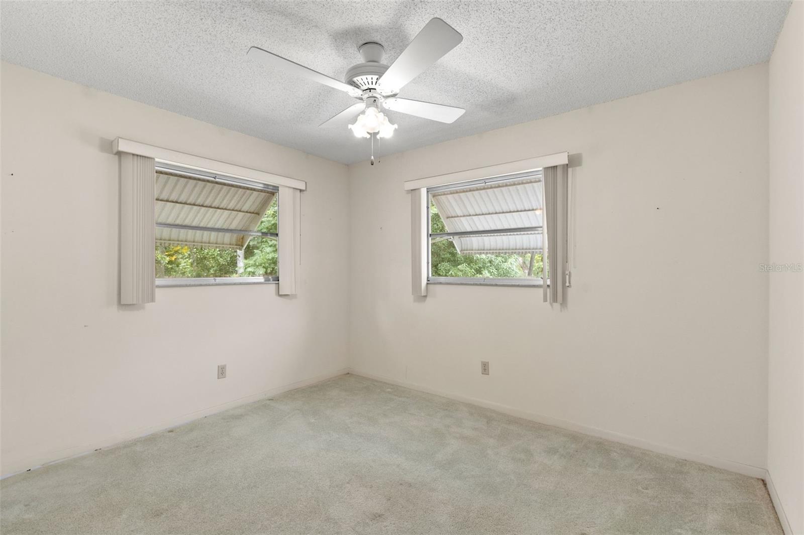 Image 24 of 39 For 2956 Sutherland Court