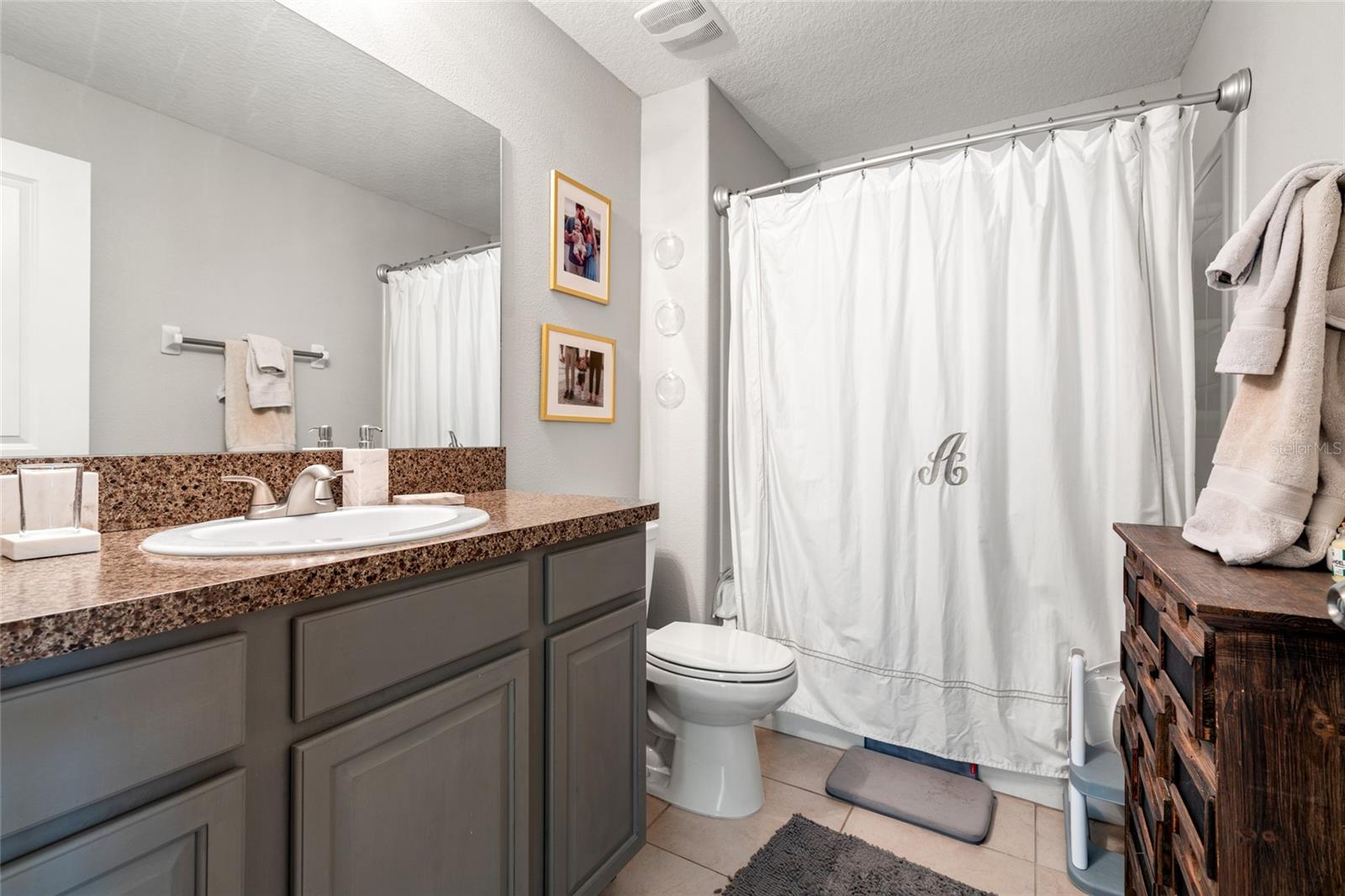 Listing photo id 21 for 10512 Fuzzy Cattail Street