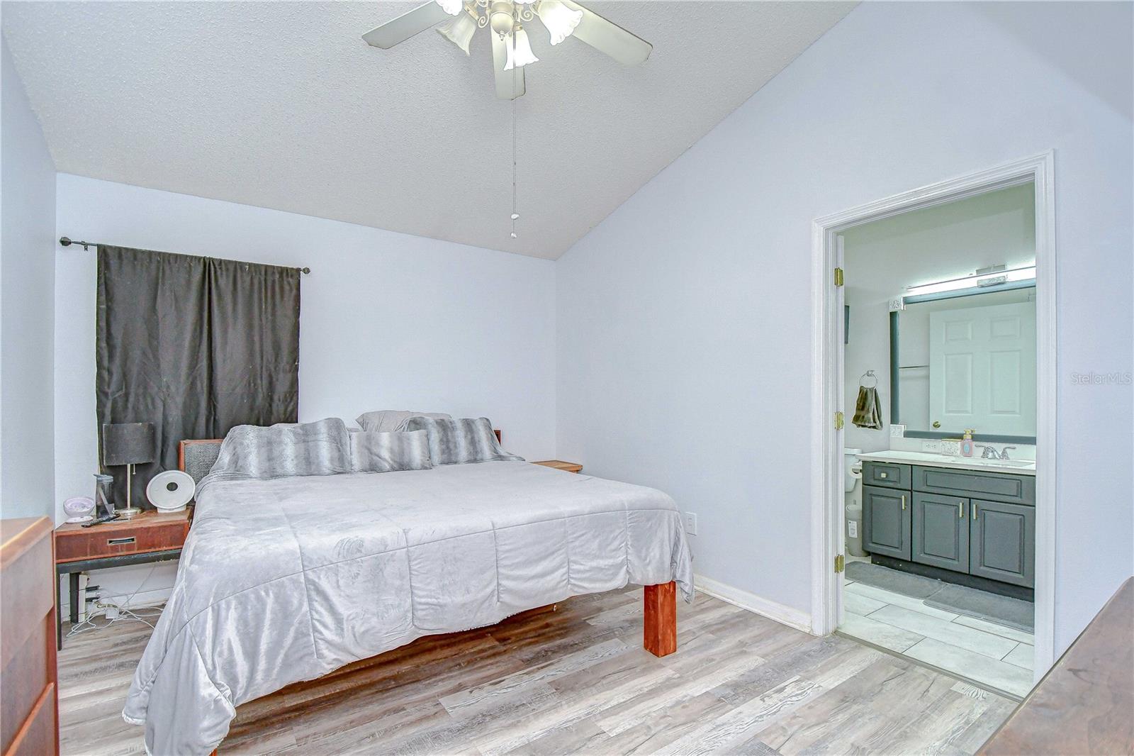 Image 13 of 26 For 6628 Summer Haven Drive