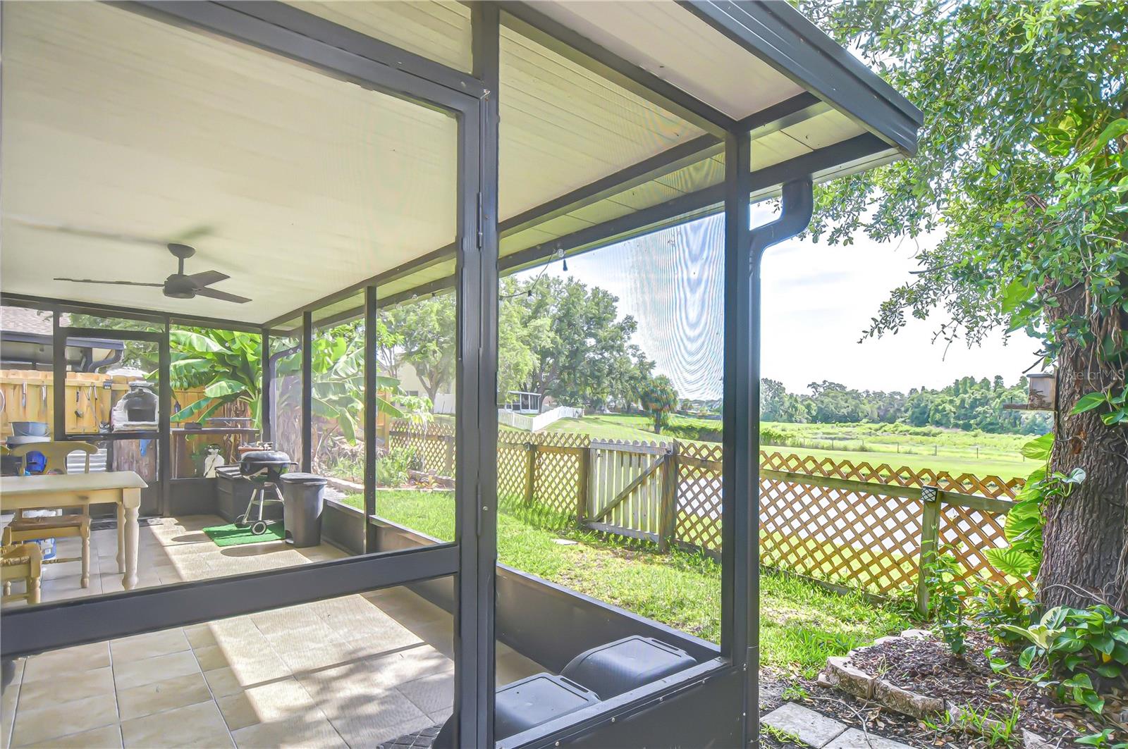 Image 21 of 26 For 6628 Summer Haven Drive