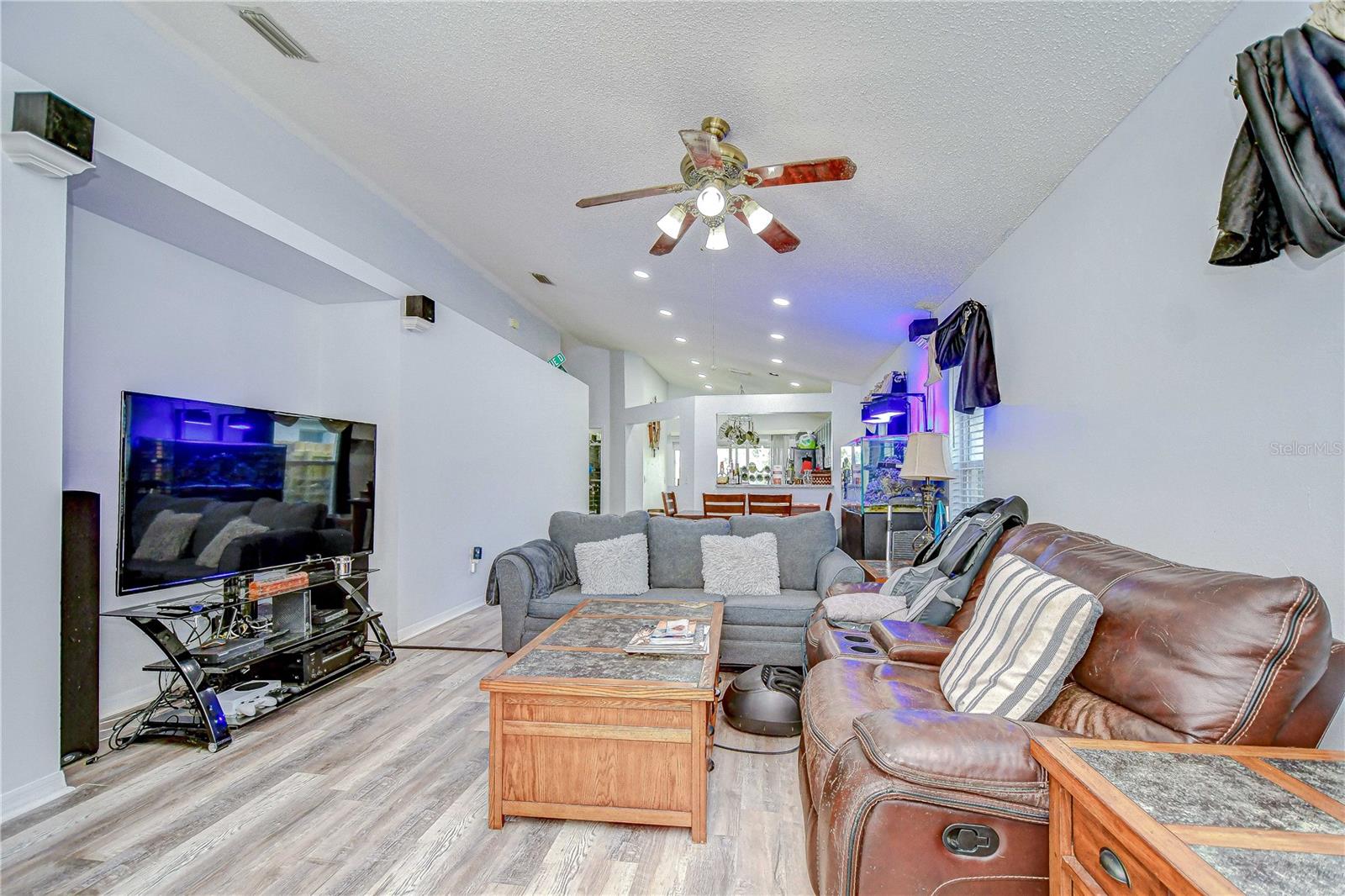 Image 6 of 26 For 6628 Summer Haven Drive