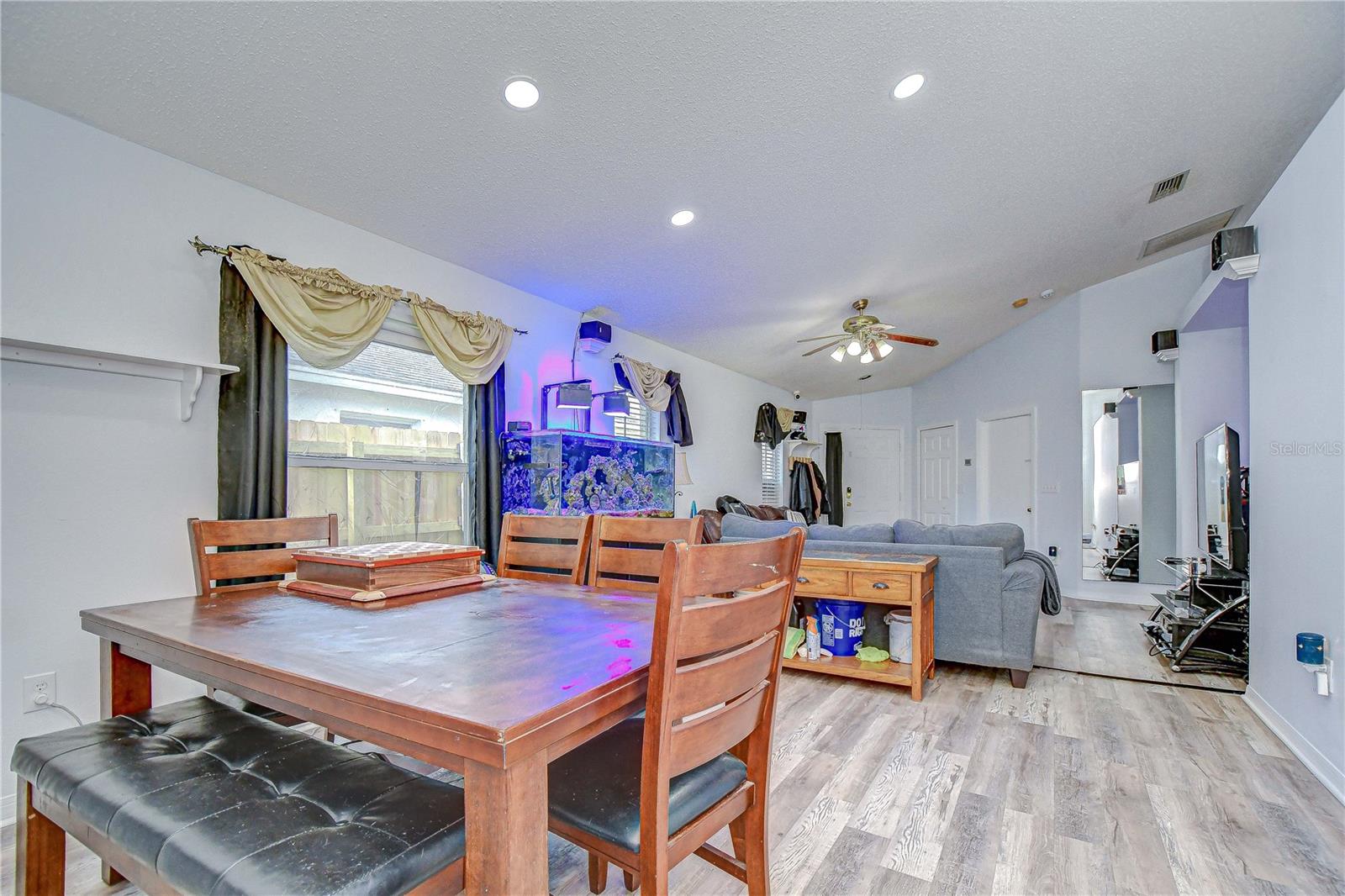 Image 7 of 26 For 6628 Summer Haven Drive