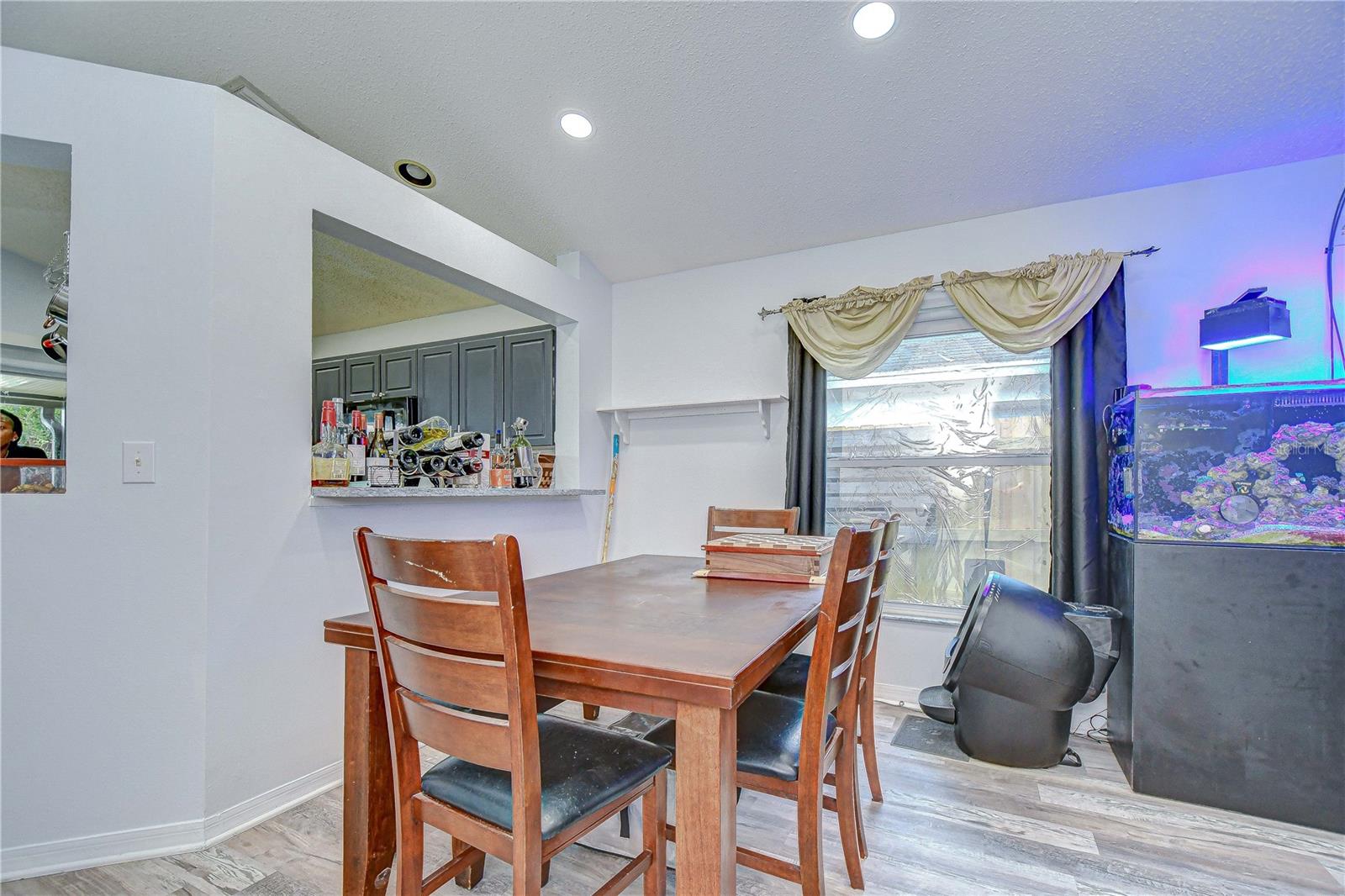 Image 8 of 26 For 6628 Summer Haven Drive